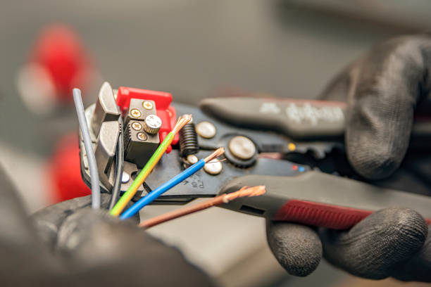 Best Commercial Electrician Services  in Middletown, MD